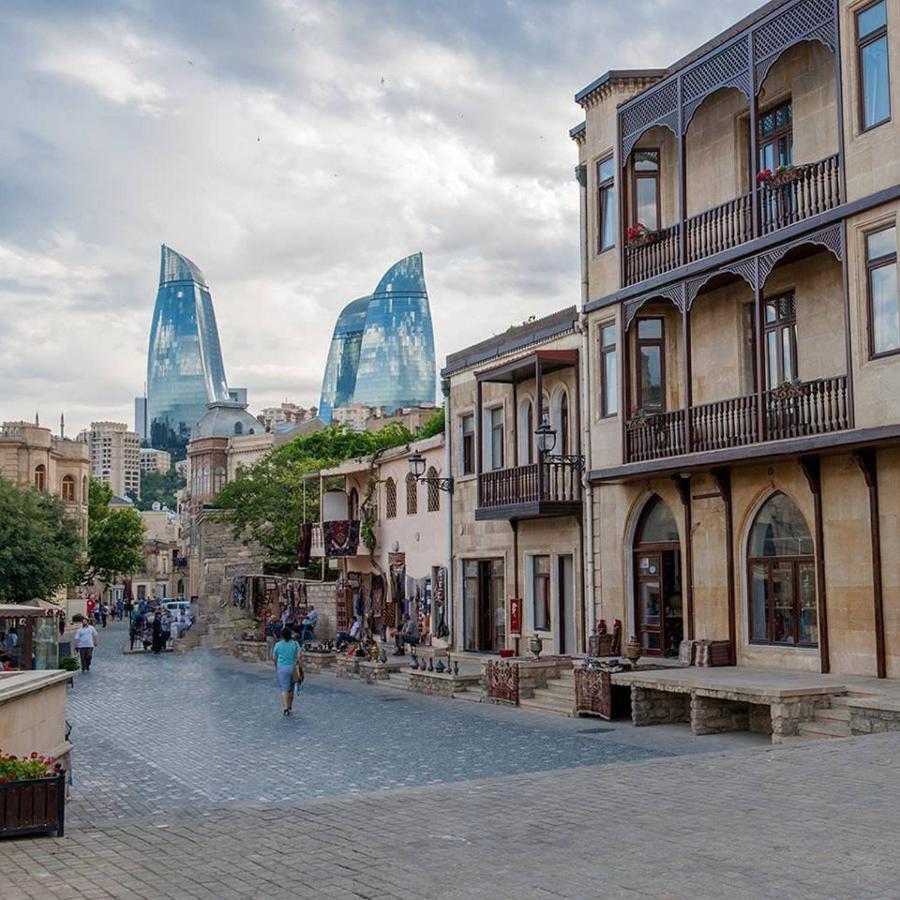 Lux Family Apartment In City Center Баку Екстер'єр фото