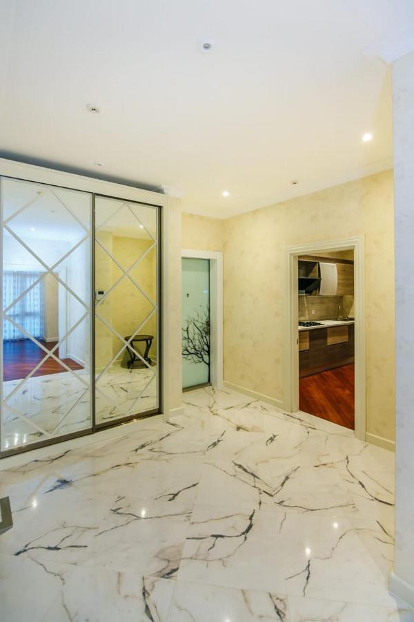 Lux Family Apartment In City Center Баку Екстер'єр фото