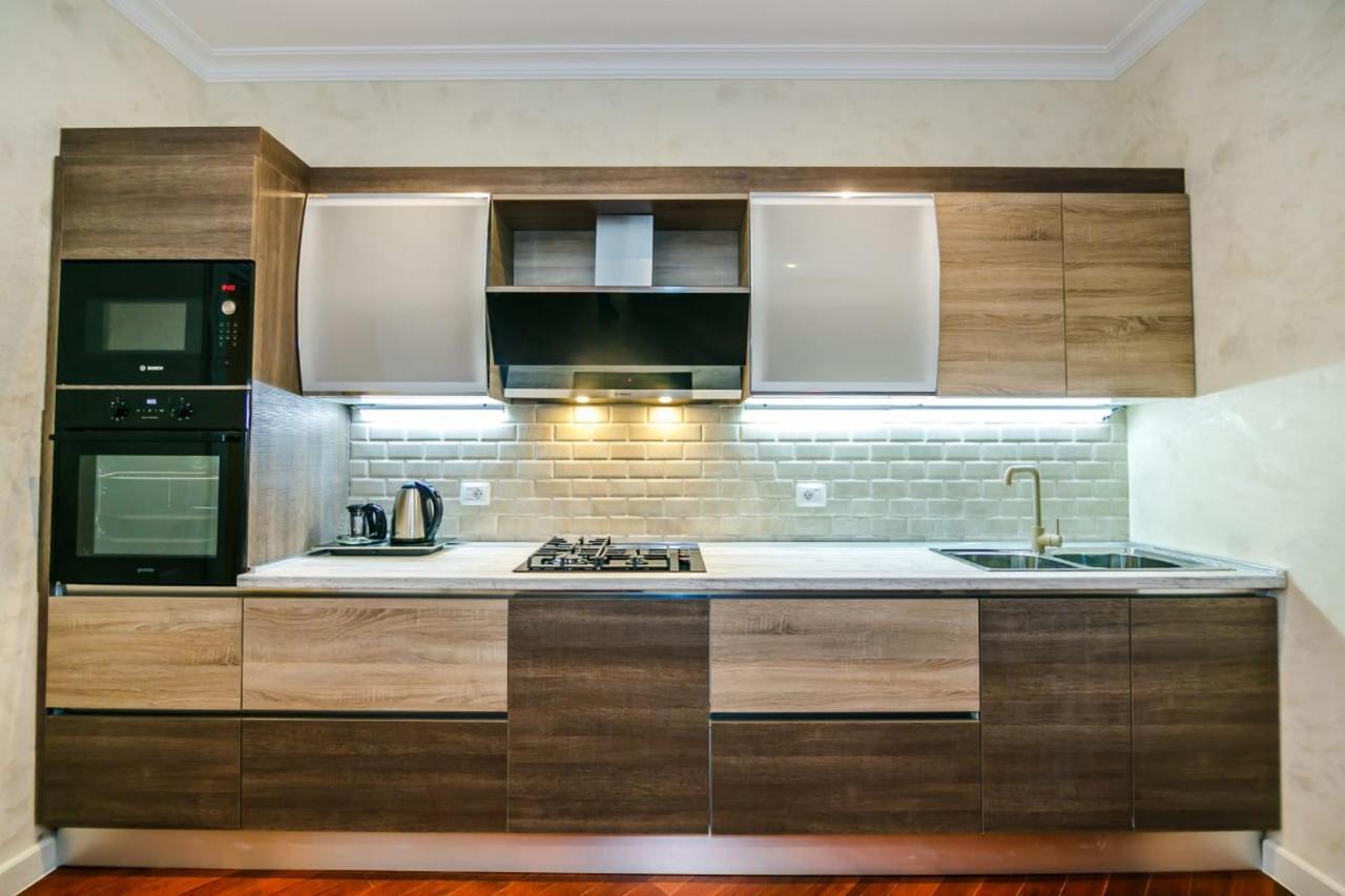 Lux Family Apartment In City Center Баку Екстер'єр фото